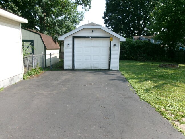 Foto del edificio - 1544 Edgewood St NE