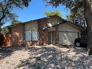 Building Photo - 5405 Duchess Ct
