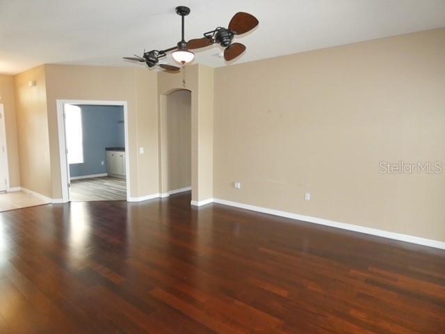 Foto del edificio - 2630 Lookout Ln