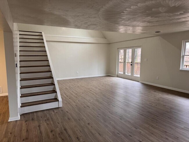 Building Photo - 225 Monks Rd