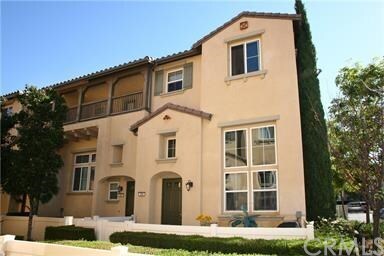 Foto principal - 355 W Linden Dr