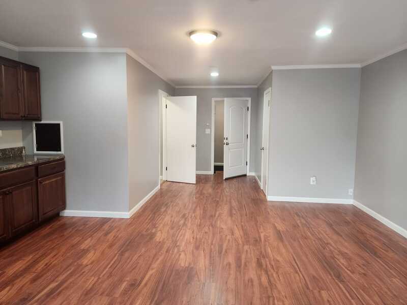 Primary Photo - 2854 W Sylvania Ave