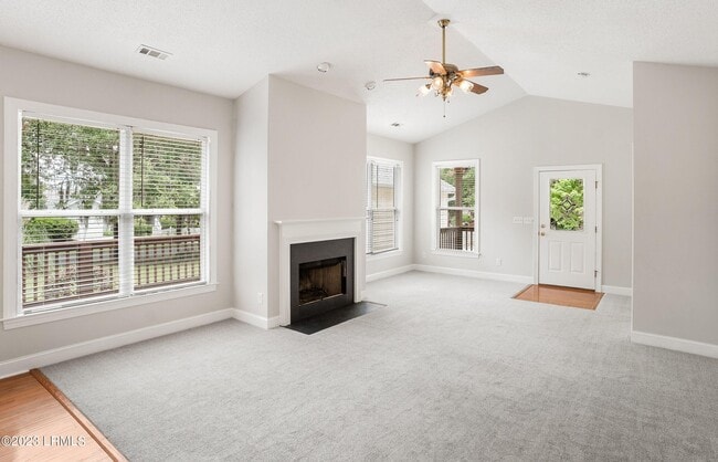 Building Photo - 2 Rockville Way