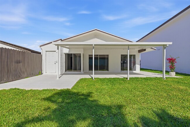 Foto del edificio - 12002 SW 210th St