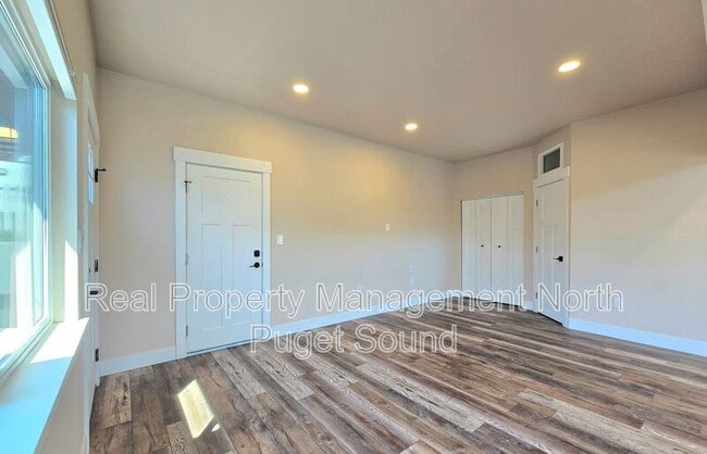 Building Photo - 217 Ave D