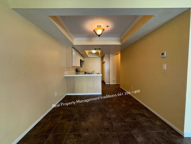 Foto del edificio - ***FIRST MONTH FREE RENT*** 2 plus 2 condo...