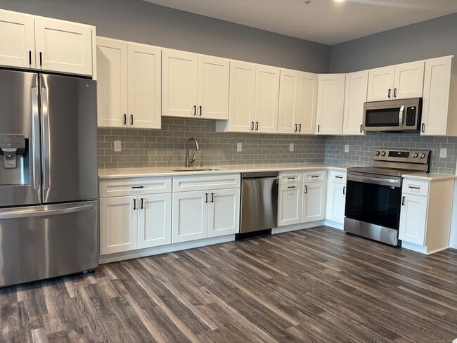 Photo - 303 Norwich-New London Turnpike House