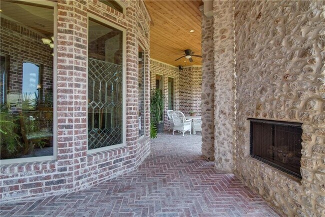Foto del edificio - Gorgeous Custom Home For You in Heath!