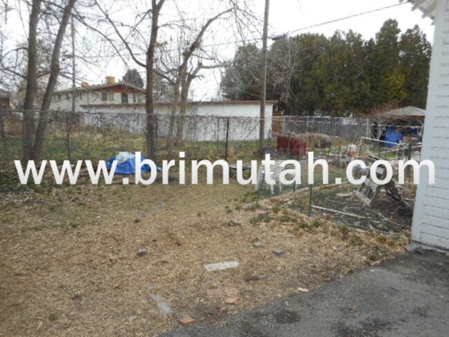 Foto del edificio - 1824 S 1000 E