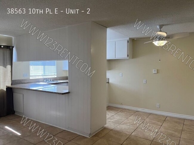 Foto del edificio - 1BD/ 1BTH APT EAST PALMDALE