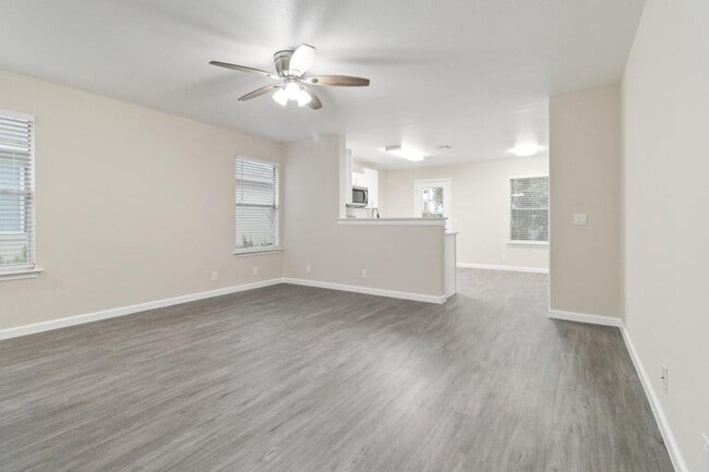 Building Photo - 14305 Cummins Way
