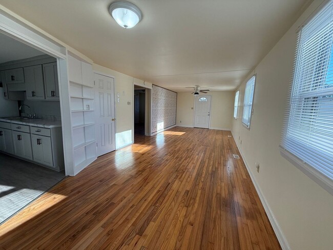 Foto del edificio - Charming 3 bedroom brick House