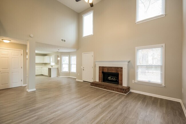 Building Photo - 5177 St Claire Pl