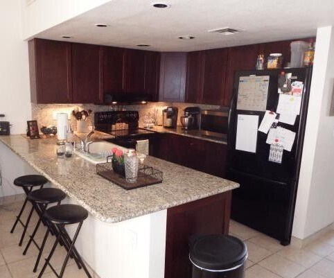 Upgraded Kitchen - 8625 Riverside Dr