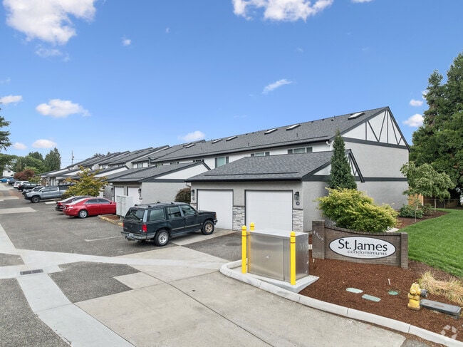 Building Photo - St James Condominiums