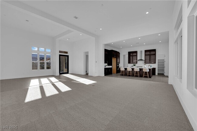 Foto del edificio - 4792 Outlook Peak St