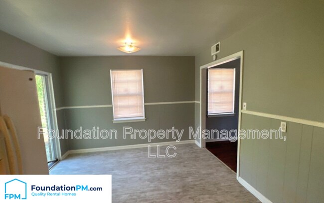Building Photo - 2232 Pueblo Ave