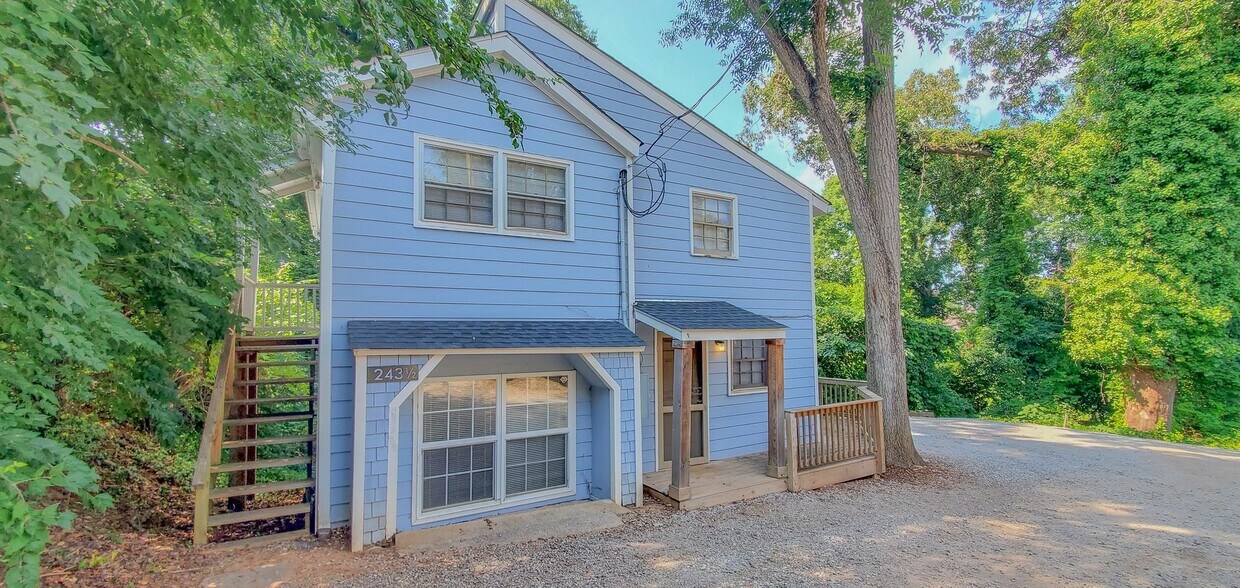 Foto principal - 243-243.5 Hall St