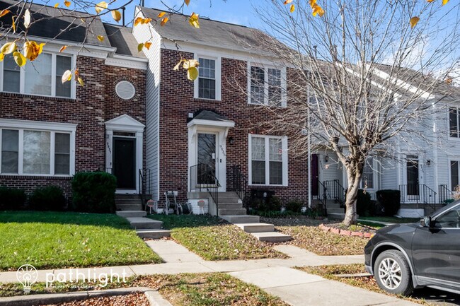 Building Photo - 9935 Raintree Way, Clinton, MD, 20735
