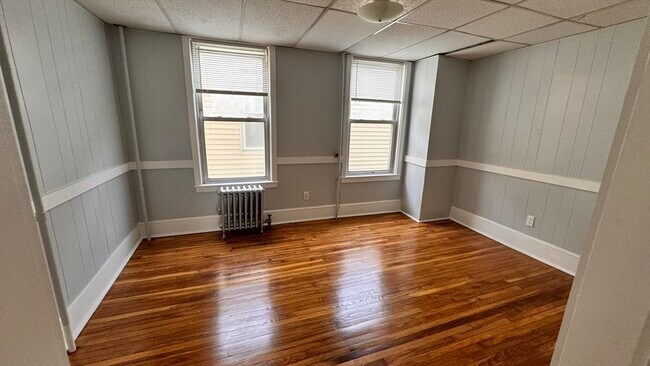 Building Photo - 515 Walnut St