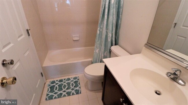 Building Photo - 3207 Davinci Dr