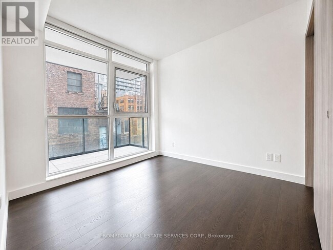 Building Photo - 38 Widmer St