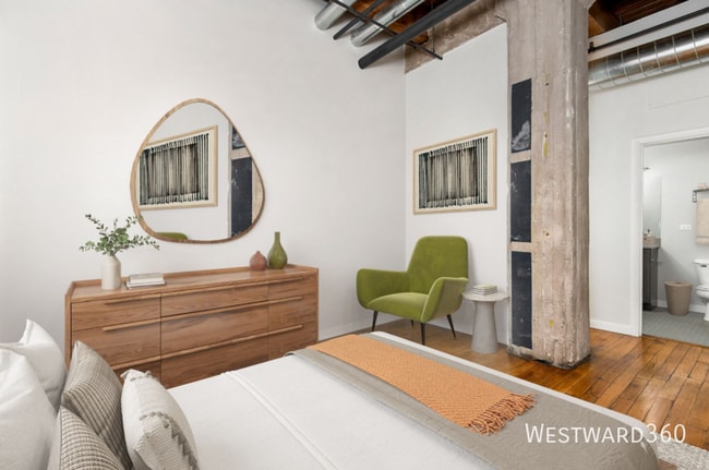 Building Photo - 121 N Green St