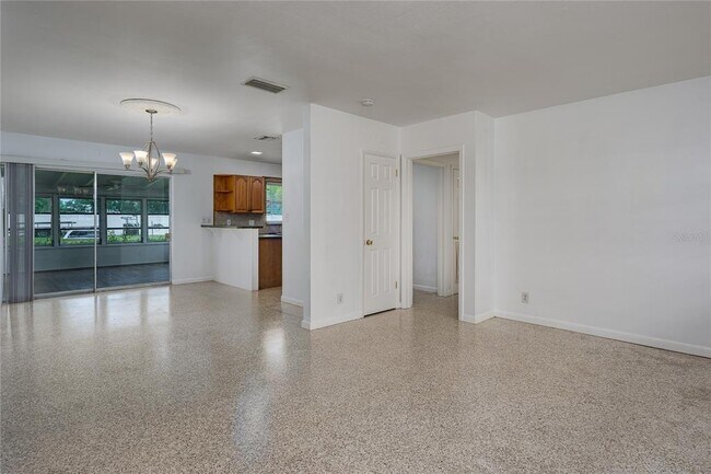 Foto del edificio - 1225 Casabella Dr