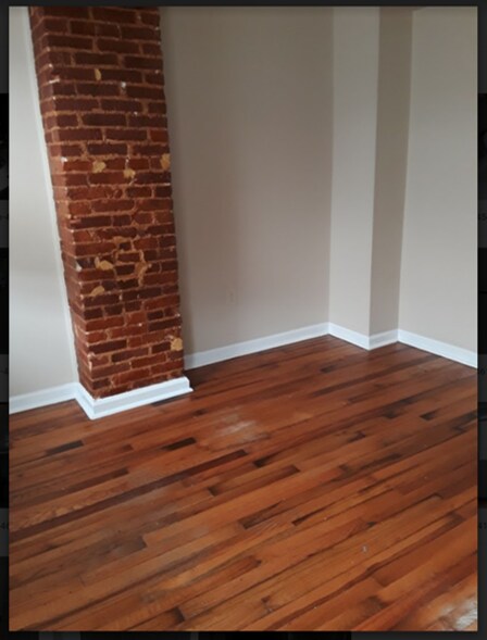 Building Photo - 631 Archer St