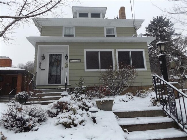 Building Photo - 1120 6th St