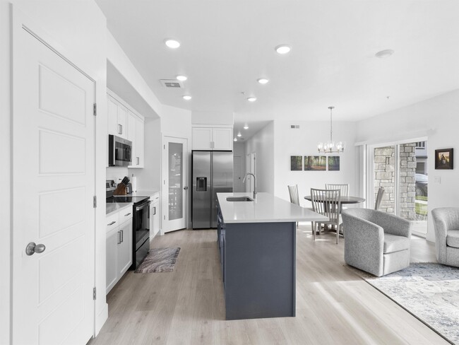 Building Photo - 529 S 1020 W