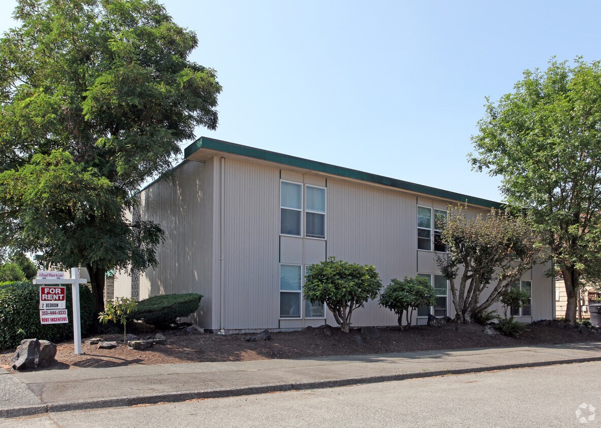 Tamarack Apartments Apartments in WA