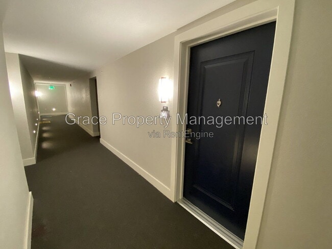 Building Photo - 431 E Bayaud Ave