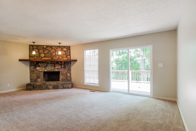 Building Photo - 204 Tradewinds Cir