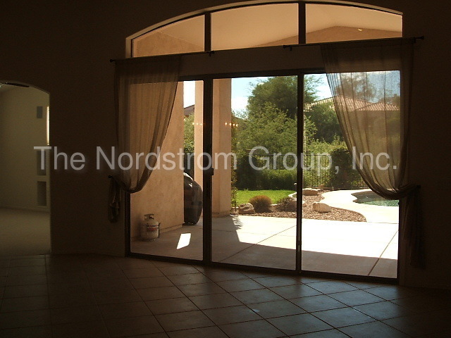 Building Photo - 5315 N Fairway Heights Dr