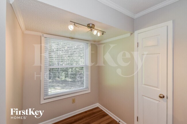 Building Photo - 4473 Lindsey Dr SW