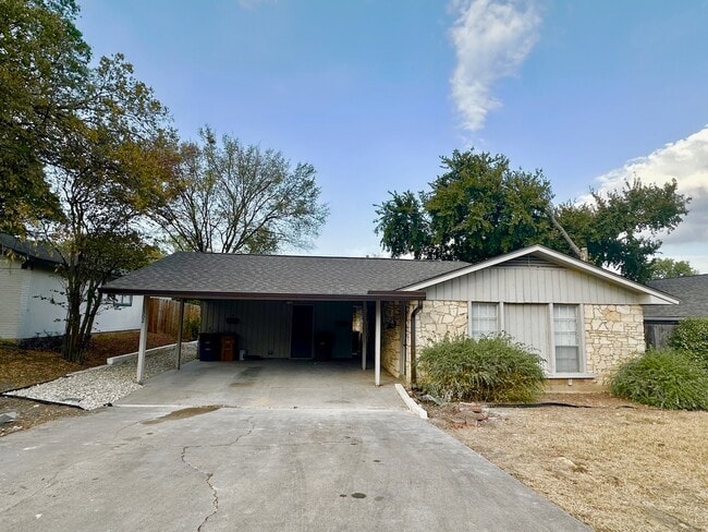Building Photo - 1302 Thornridge Rd