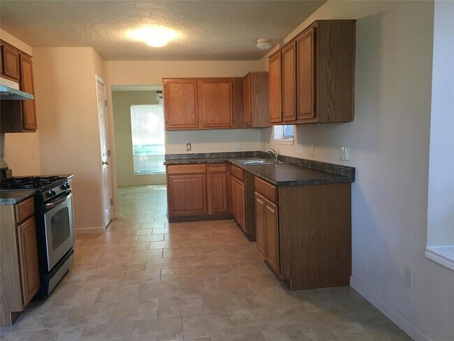 Building Photo - 8719 Venture Ln