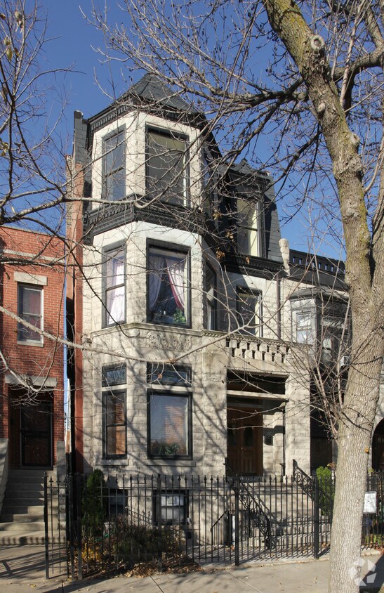 Foto del edificio - 3362 S Prairie Ave