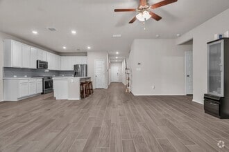 Building Photo - 5051 Segovia Way