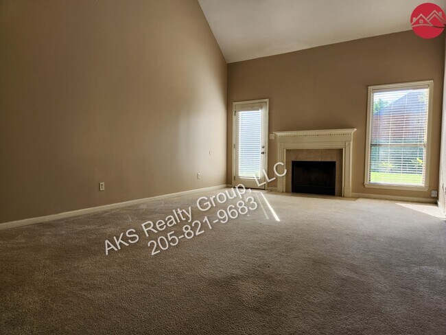 Foto del edificio - 2045 Forest Lakes Ln