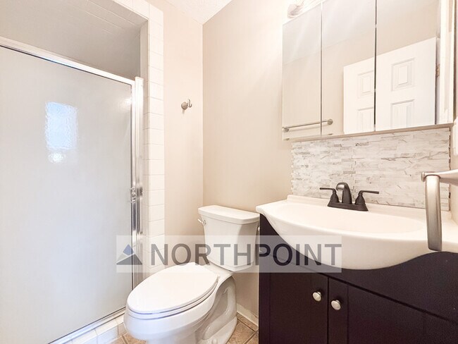 Foto del edificio - Modern 3 Bed 2 Bath Home in Village II – C...