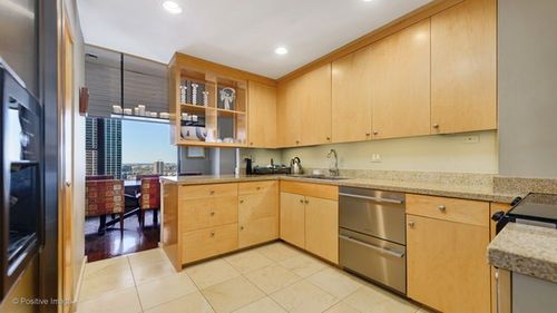 Foto del edificio - 1541 N State Pky