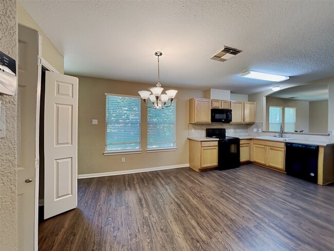 Foto del edificio - 3413 Stratford Ln