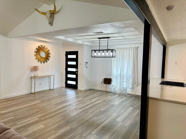Foto del edificio - 1409 Stoneboro Ln