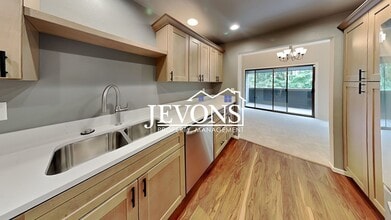 Building Photo - 2626 4th Ave N