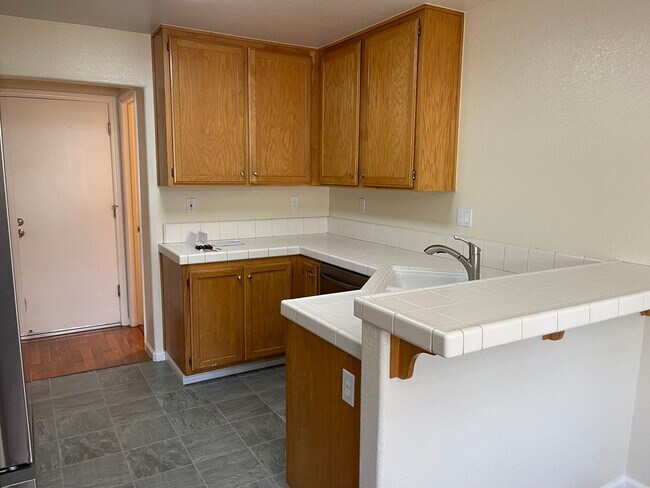 Building Photo - 1803 Carneros Cir