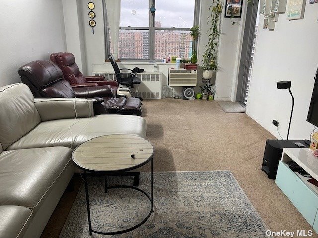 Foto principal - 61-25 97th St