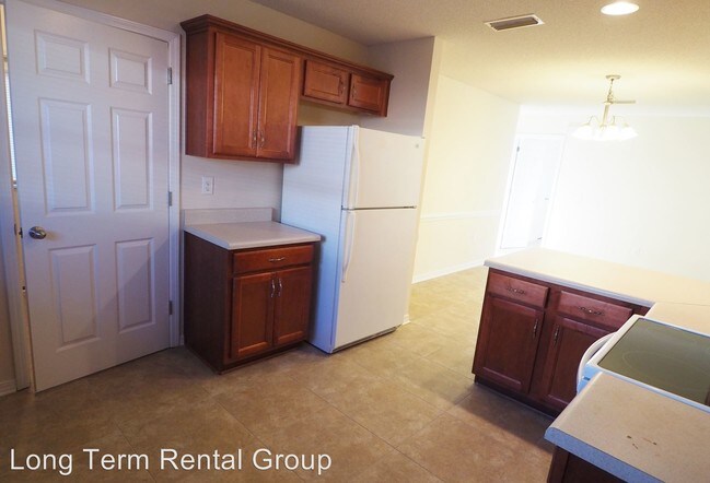 Building Photo - 3 br, 2 bath House - 16659 Vanilla Drive