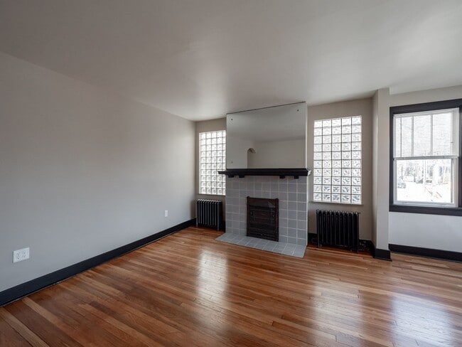 Building Photo - 448 S Trenton Ave